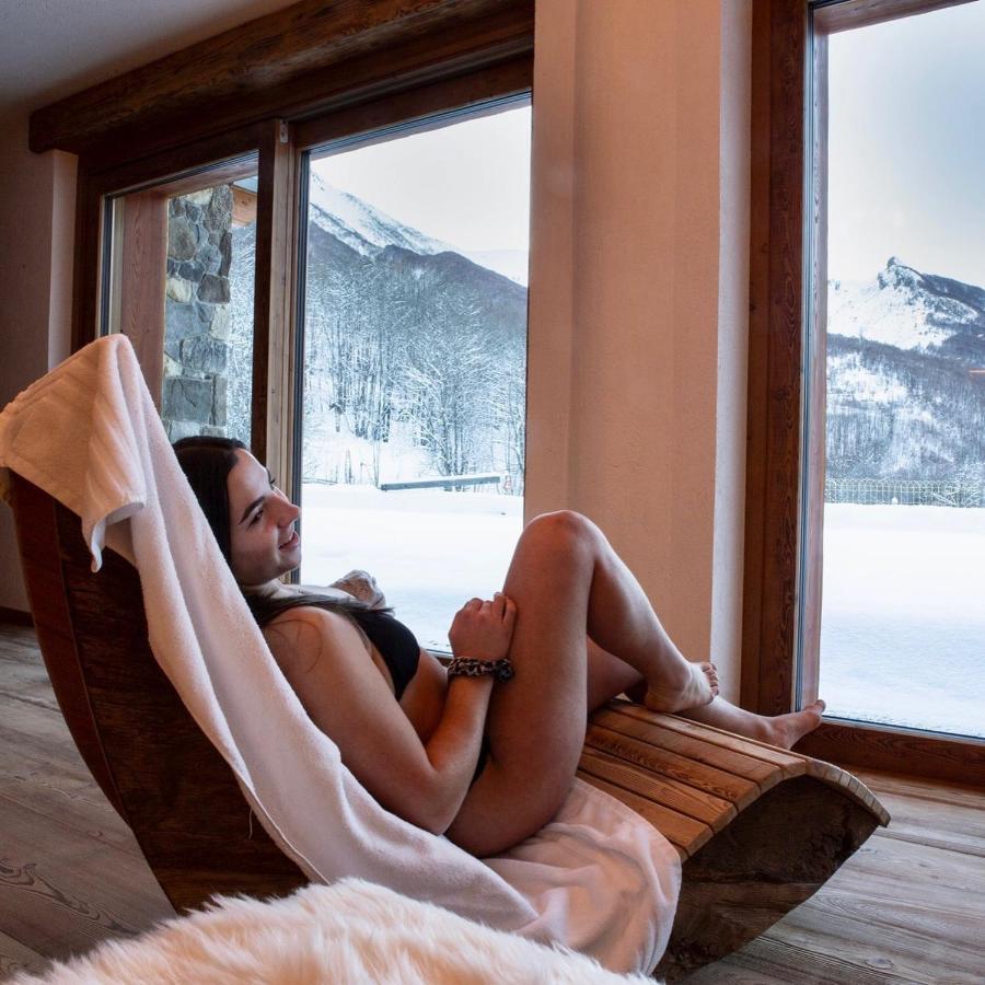 Hotel Edelweiss ลีโมเน เปียมอนเต ภายนอก รูปภาพ