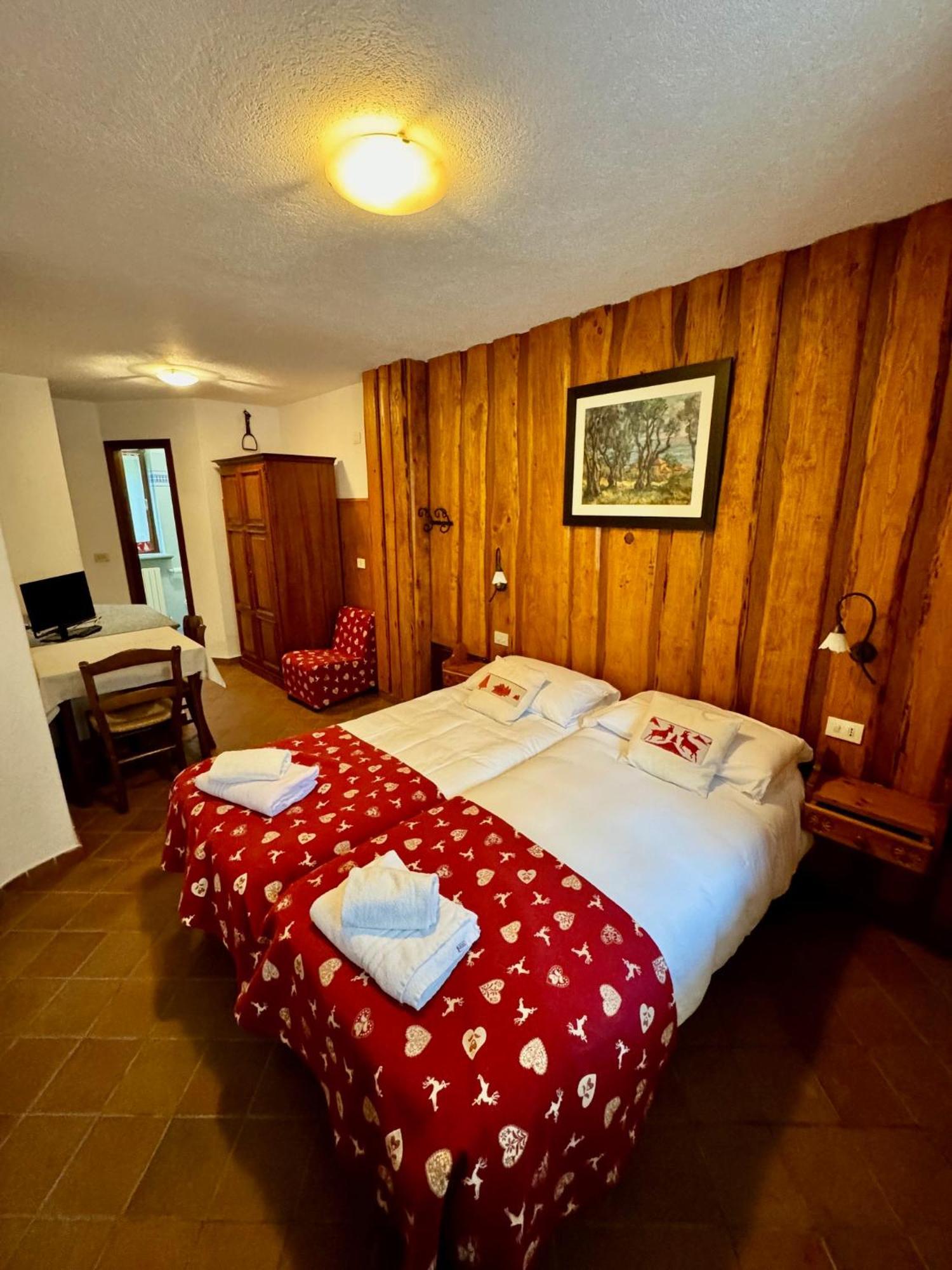 Hotel Edelweiss ลีโมเน เปียมอนเต ภายนอก รูปภาพ
